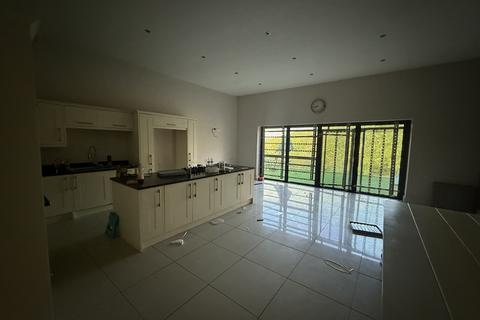 undefined, 290a Hurlfield Road, Sheffield, South Yorkshire S12 2SL