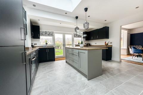 undefined, Wheeler Avenue, Swindon SN2