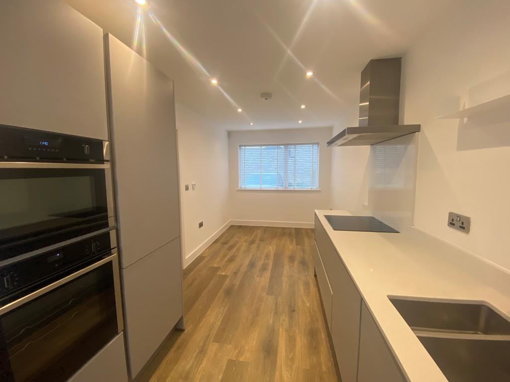 Kitchen 1a