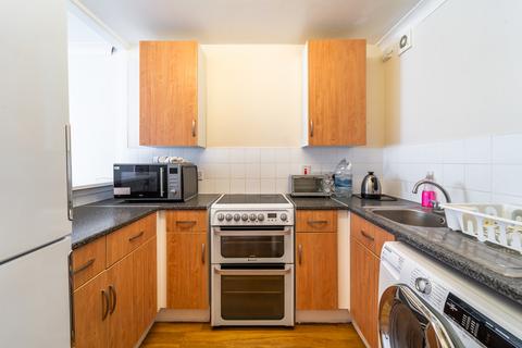 1 bedroom apartment for sale, Centurion Close, Islington, London, N7