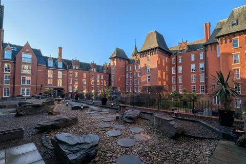 2 bedroom flat to rent, Marine Gate Mansions, Southport PR9