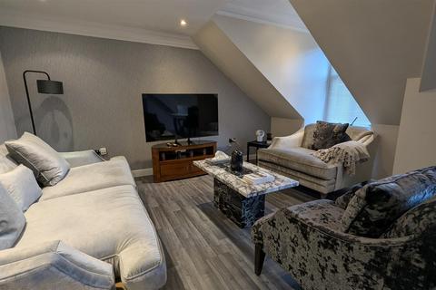 2 bedroom flat to rent, The Apartments, Marine Gate Mansions, Southport PR9