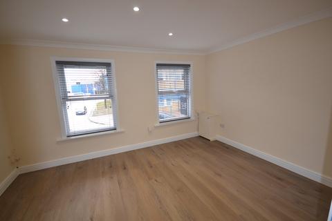 1 bedroom flat to rent, High Road, Ilford