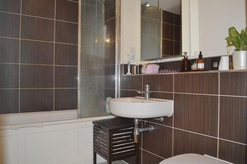1 bedroom apartment for sale, Cheam Road, Epsom KT17