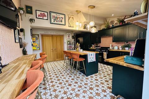 4 bedroom terraced house for sale, Forknell Avenue, Coventry * FOUR BEDROOMS / MASTER EN-SUITE