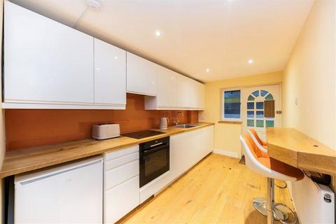 2 bedroom flat to rent, Jerningham Road, London SE14