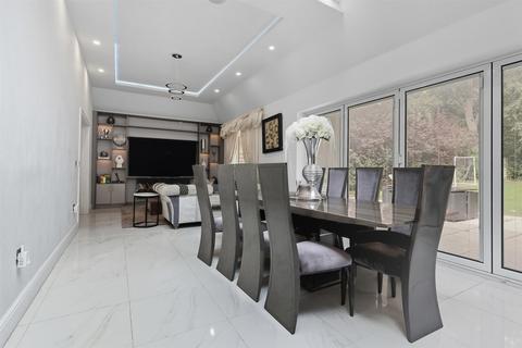 undefined, Widworthy Hayes, Hutton Mount, Brentwood