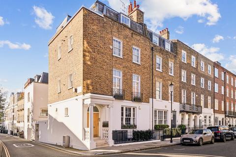 2 bedroom flat for sale, Smith Street, Chelsea