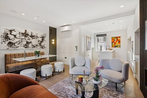 2 bedroom flat for sale, Smith Street, Chelsea