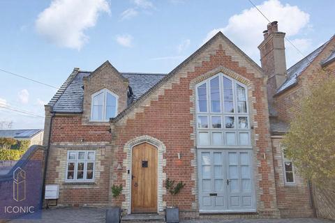 3 bedroom character property for sale, Taverham Road, Taverham, Norwich