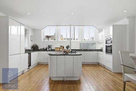 3 bedroom character property for sale, Taverham Road, Taverham, Norwich