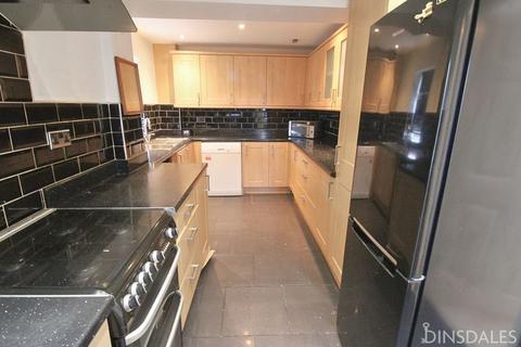 3 bedroom semi-detached house for sale, Glenlee Road, Lidget Green, Bradford, BD7 2QA
