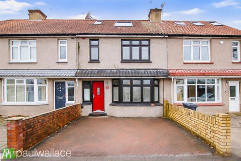 4 bedroom terraced house for sale, River Avenue, Hoddesdon
