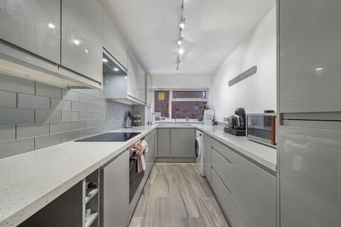2 bedroom flat for sale, Chislehurst Road, Sidcup