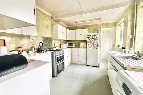 3 bedroom terraced house for sale, CROMWELL ROAD, GRIMSBY