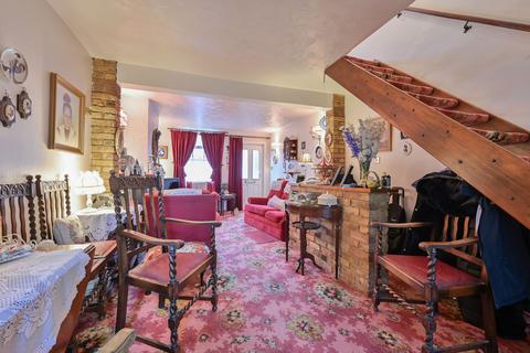 2 bedroom terraced house for sale, Park Road, Bushey, WD23