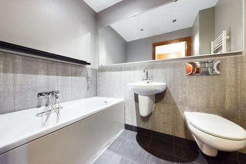 2 bedroom apartment to rent, Barton Mill Road, Canterbury