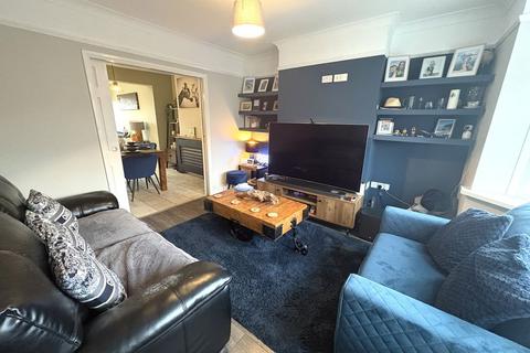 2 bedroom semi-detached house for sale, Blackhalve Lane, Wednesfield, Wolverhampton