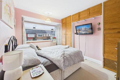 undefined, Hastings Grove, Hull
