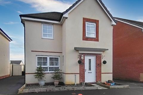 4 bedroom detached house for sale, 74 Maes Y Rhedyn, Bridgend CF31 4FB