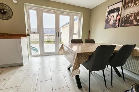 4 bedroom detached house for sale, 74 Maes Y Rhedyn, Bridgend CF31 4FB