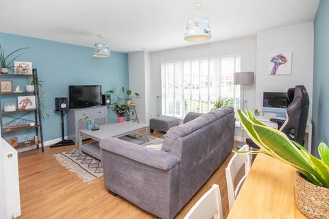1 bedroom flat for sale, Maybush
