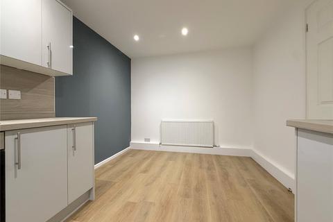 3 bedroom terraced house to rent, 14 Lawns Wood, Telford, Shropshire