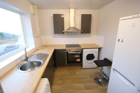 2 bedroom apartment to rent, Harbour Road, Onchan