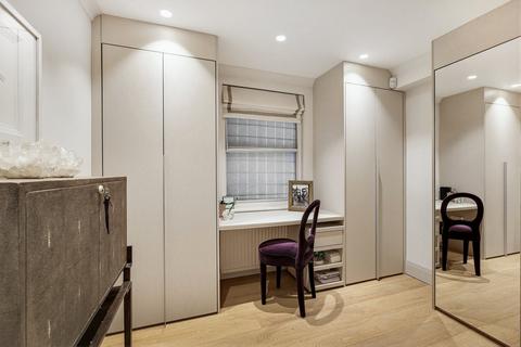 2 bedroom flat for sale, Tregunter Road, Chelsea, London