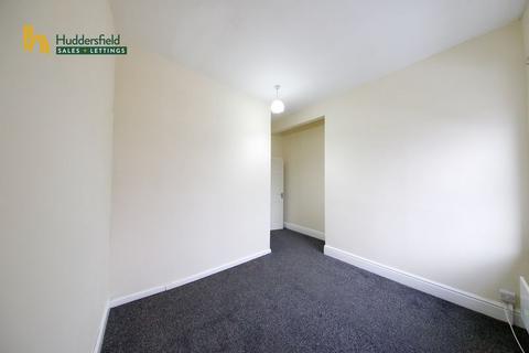 2 bedroom terraced house to rent, Crosland Hill Road, Huddersfield