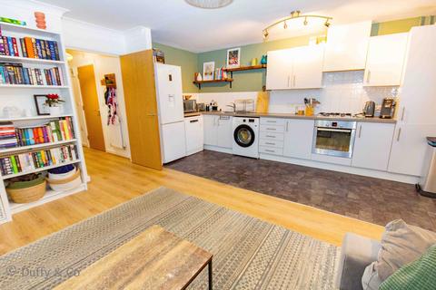 1 bedroom flat for sale, Sycamore Drive, Burgess Hill, RH15