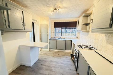 2 bedroom terraced house to rent, 9 Staunton Court, Lincoln