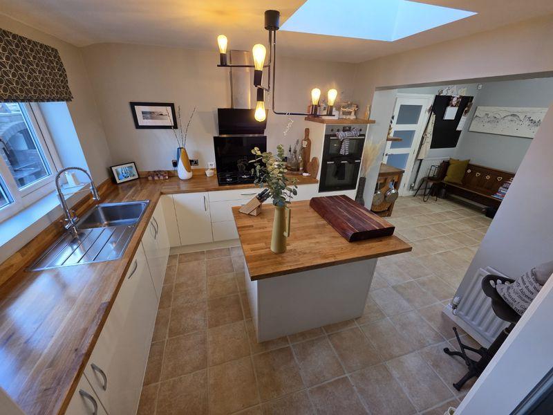 Kitchen/Breakfast