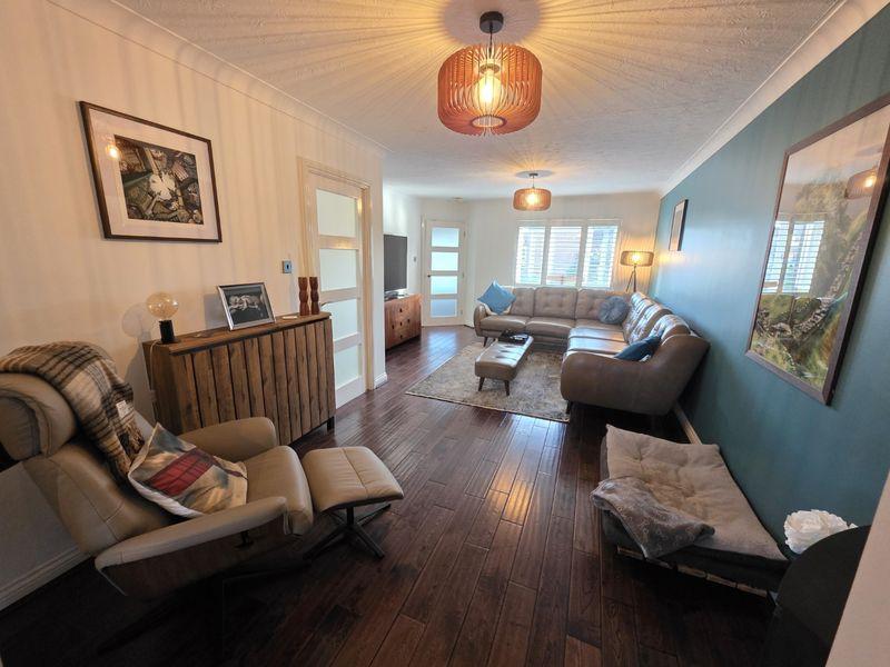 Lounge Additional