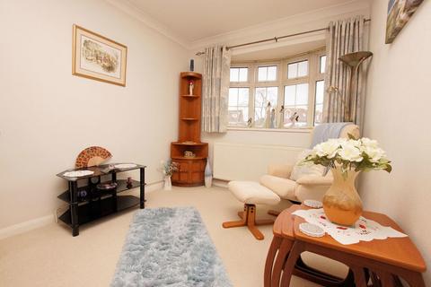 3 bedroom detached bungalow for sale, The Curve, Gosport PO13