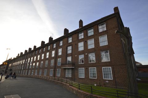 2 bedroom flat to rent, Shadwell Gardens, Tower Hamlets, E1 2QJ