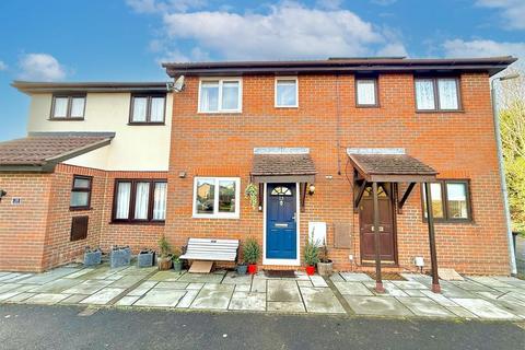 2 bedroom terraced house for sale, Readers Close, Dunstable