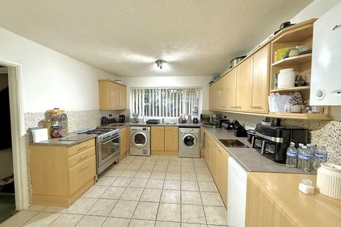 4 bedroom detached house for sale, Alsop Close, Houghton Regis