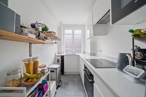 1 bedroom apartment for sale, Du Cane Court Balham High Road Balham SW17 7JP