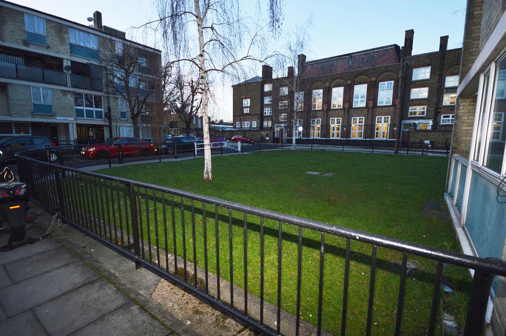 Double Room + Balcony to Rent in Shared Flat