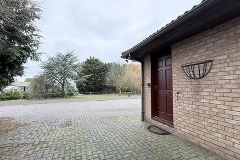 undefined, School Lane, Kings Ripton