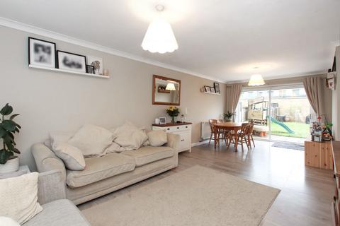 3 bedroom terraced house for sale, Buckingham Road, Tring