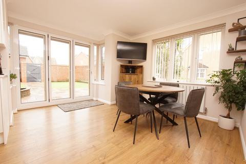 5 bedroom detached house for sale, Westland Drive, Lee-On-The-Solent, PO13