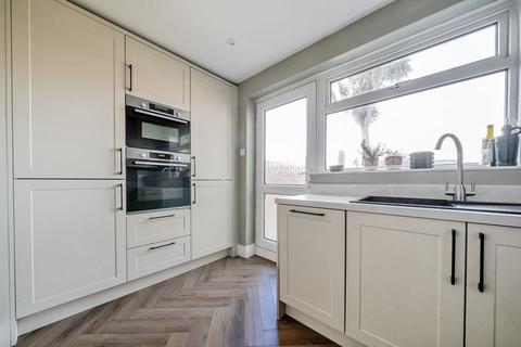 2 bedroom end of terrace house for sale, Maizemore Walk, Lee-On-The-Solent, PO13