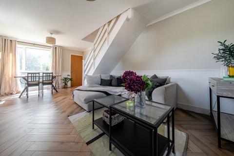 2 bedroom end of terrace house for sale, Maizemore Walk, Lee-On-The-Solent, PO13