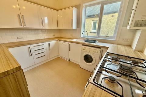 3 bedroom apartment to rent, Wentworth Avenue, Southbourne