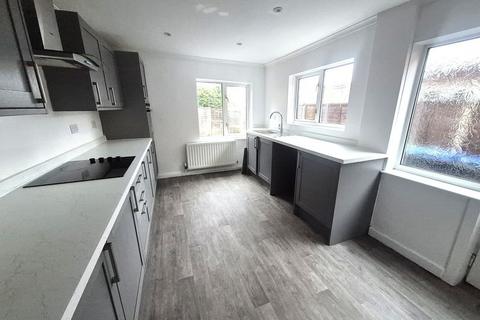 3 bedroom terraced house to rent, Hart Road, Birmingham B24