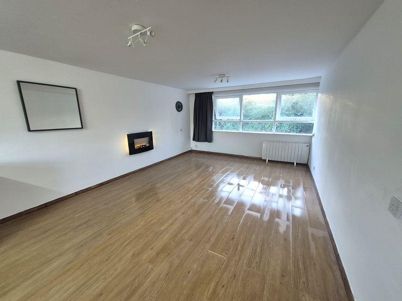Lounge Dining Room