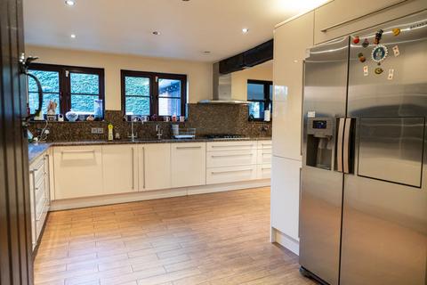 4 bedroom detached house for sale, 4 bed detached house for Heritage View, Harrow HA1