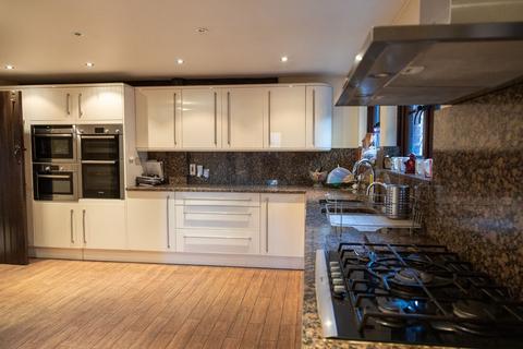 4 bedroom detached house for sale, 4 bed detached house for Heritage View, Harrow HA1